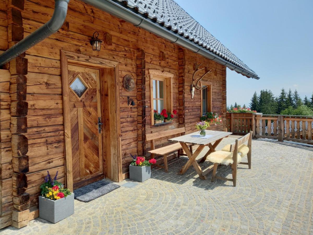 Almchalet Schuster Chalet *